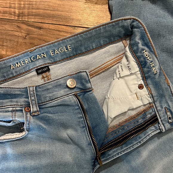 American Eagle Mom Jeans - Picture 4 of 8